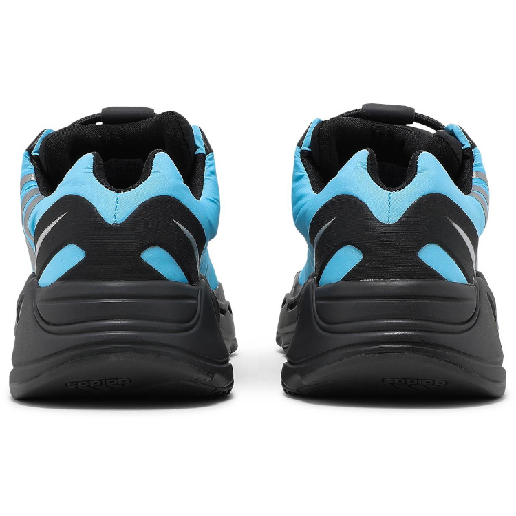 Tenis Yeezy Boost 700 Mnvn Bright Cyan