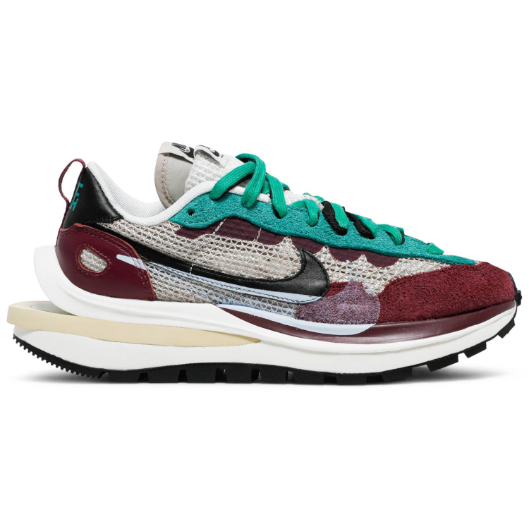 Tenis Nike Vaporwaffle Sacai Villain Red Neptune Green
