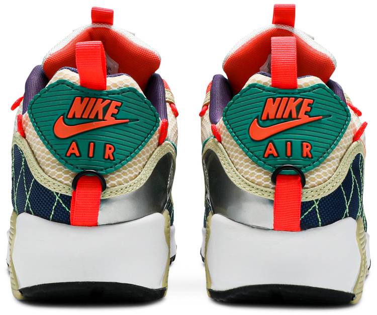 trail team gold air max