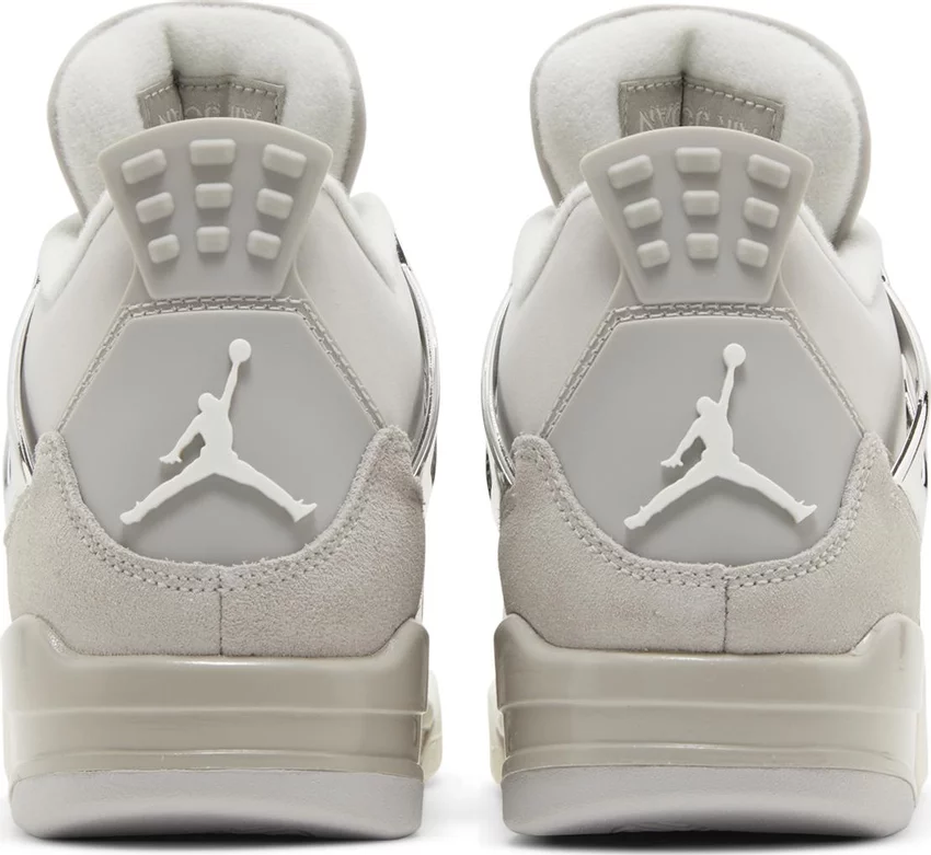 Tenis Jordan 4 Frozen Moments