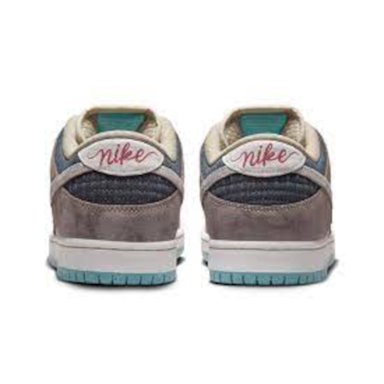 TENIS NIKE SB DUNK LOW BIG MONEY SAVINGS