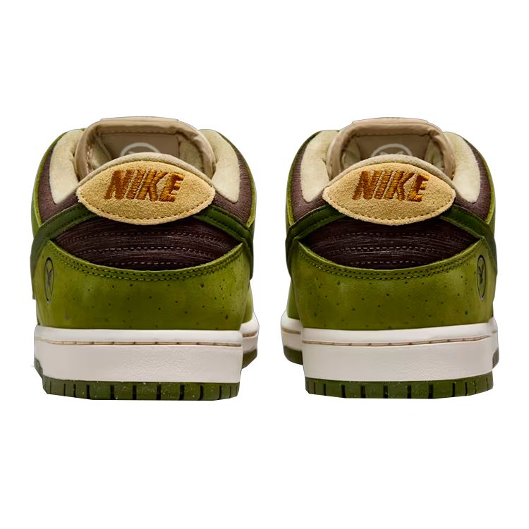 TENIS NIKE SB DUNK LOW YUTO HORIGOME MATCHA