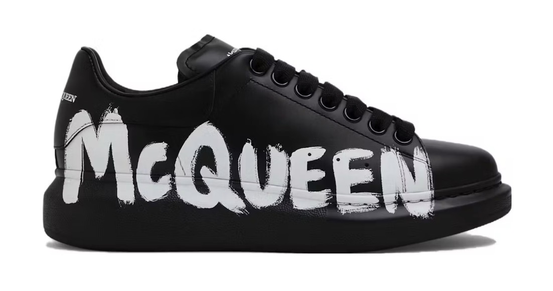 TENIS ALEXANDER MCQUEEN OVERSIZED GRAFFITI BLACK WHITE