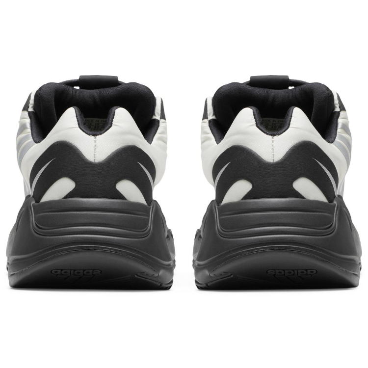 Tenis Yeezy Boost 700 Mnvn Bone